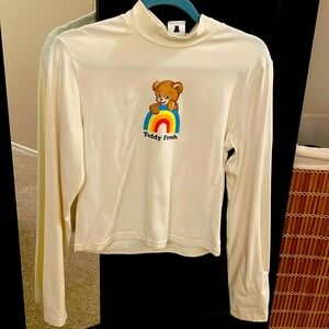 Large, Teddy Fresh long sleeve slightly cropped top.